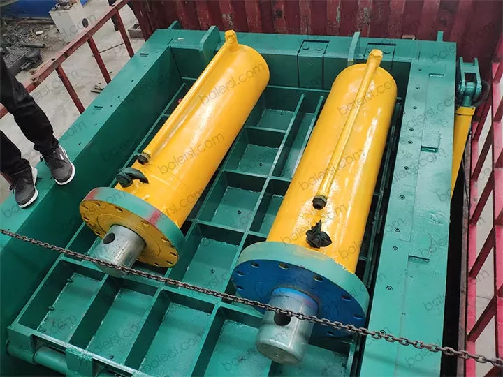 Cylindre hydraulique de la machine de mise en balles de ferraille de haute qualité